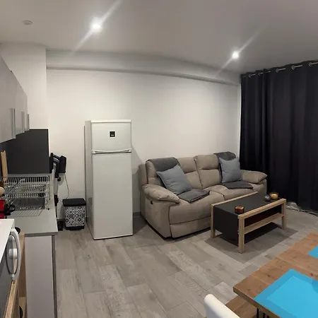 Le Nini شقة لا غراند موت